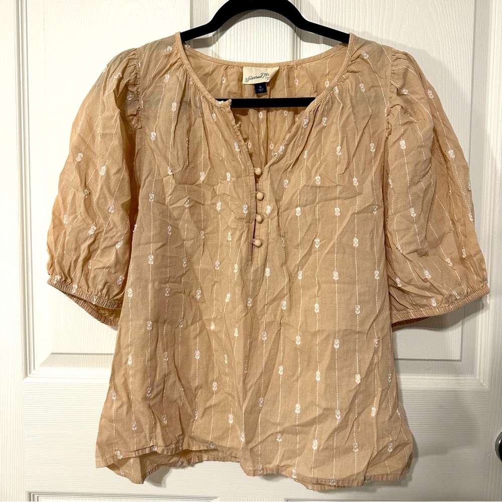 Universal Thread Top